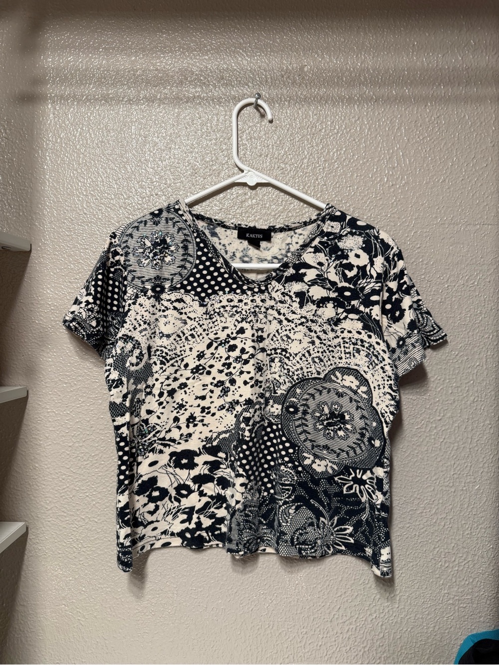Mixed Print Short Sleeve Tee in Black and White